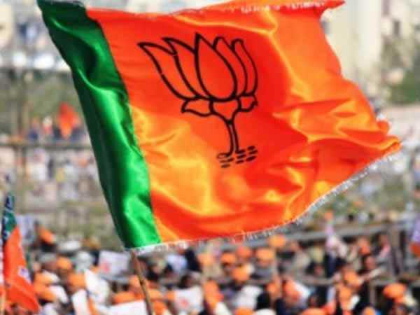 কেন্দ্রীয় মন্ত্রী নেতৃত্ব পরিবর্তনের দাবি করেছিলেন