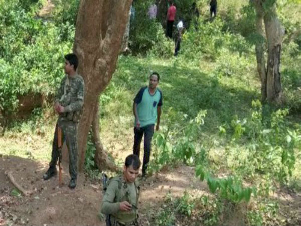 রাত পোহালেই ভোট বিজেপি শাসিত রাজ্যে! মাওবাদী মোকাবিলায় মোতায়েন ৬৫ হাজার আধা সামরিক বাহিনী রাত পোহালেই ভোট বিজেপি শাসিত রাজ্যে! মাওবাদী মোকাবিলায় মোতায়েন ৬৫ হাজার আধা সামরিক বাহিনী