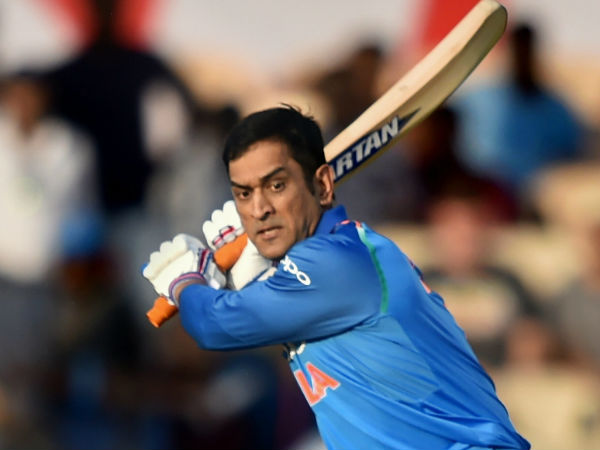 কবে ক্রিকেটে ফিরছেন ধোনি