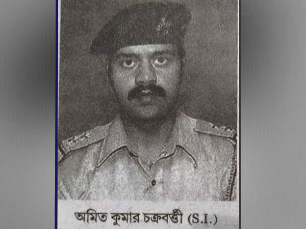 স্ত্রীর অভিযোগ পুলিশের দিকে