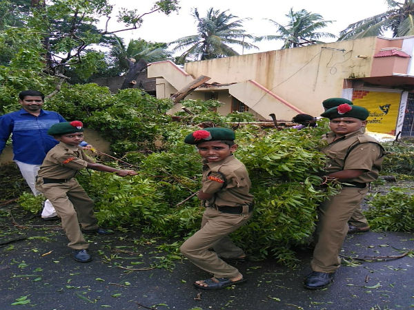হাওয়ার বেগ ঘন্টায় ৩২ কিমি