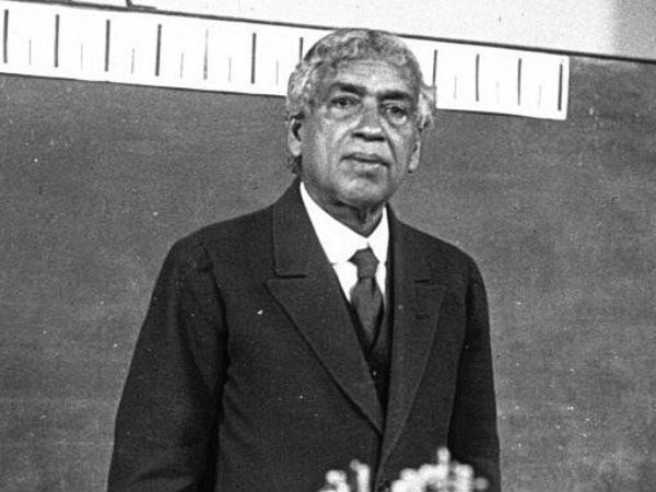 ব্রিটিশ পাউন্ডে থাকতে চলেছে বাঙালি বিজ্ঞানী জগদীশ বসুর ছবি ব্রিটিশ পাউন্ডে থাকতে চলেছে বাঙালি বিজ্ঞানী জগদীশ বসুর ছবি