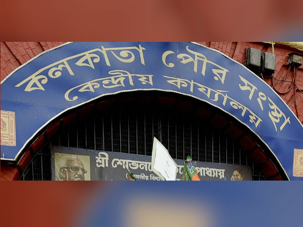 বাড়িতে জল জমলেই এবার মহাবিপদ! জরিমানার অঙ্কে চোখ কপালে উঠবে, সাবধান বাড়িতে জল জমলেই এবার মহাবিপদ! জরিমানার অঙ্কে চোখ কপালে উঠবে, সাবধান