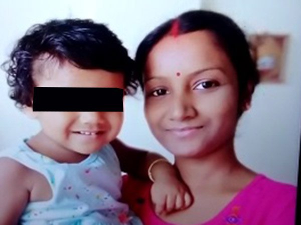 ১২ নভেন্বর বাড়ি থেকে ব্যাঙ্কে যাওয়ার জন্য বেরিয়েছিলেন