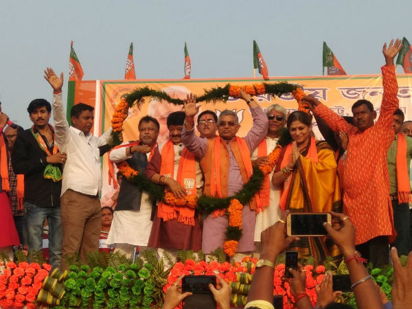 ৩০ পরিবার বিজেপিতে