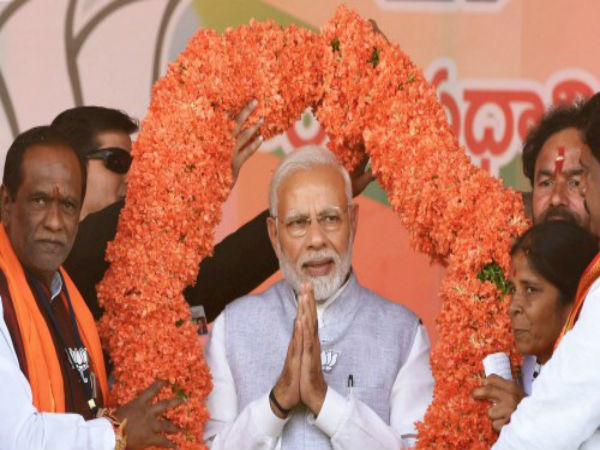 মোদীকে আক্রমণ