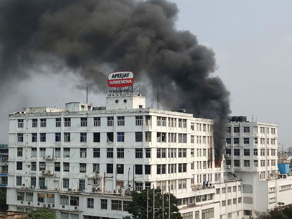শহরে বিধ্বংসী আগুন