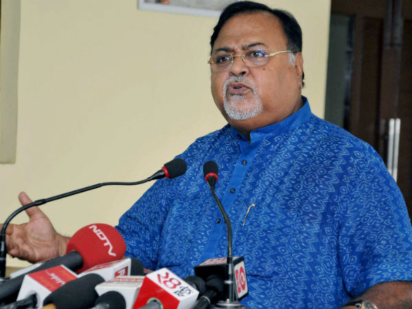 পার্থ-র সঙ্গে সাক্ষাৎ পর্ব থেকেই জল্পনা