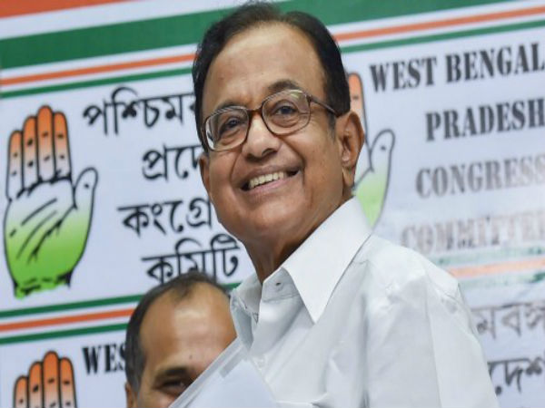 কর্নাটকের পথেই দল! কলকাতায় এসে জোট-বার্তা দিয়ে আর যা বললেন পি চিদাম্বরম কর্নাটকের পথেই দল! কলকাতায় এসে জোট-বার্তা দিয়ে আর যা বললেন পি চিদাম্বরম
