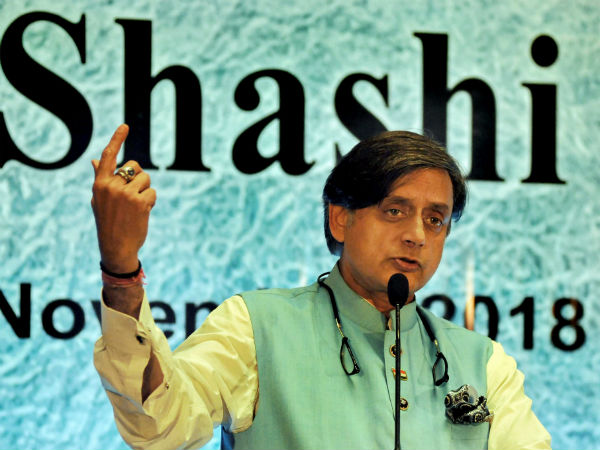 শশীর ‘হিন্দু-পাকিস্তান’ মন্তব্য