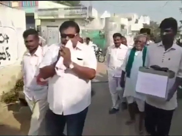 মেট্টুপল্লি শহরে ভোট প্রচারে