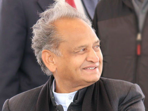 সাংগঠনিক দক্ষতায় ইন্দিরা গান্ধীর চোখে