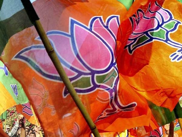 লোকসভা নির্বাচনে আগে ধাক্কা! দল ছাড়লেন বিজেপি সাংসদ লোকসভা নির্বাচনে আগে ধাক্কা! দল ছাড়লেন বিজেপি সাংসদ
