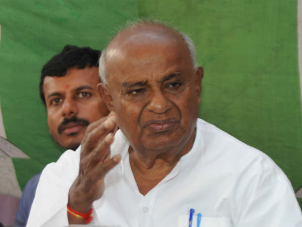 আমিও একজন অ্যাক্সিডেন্টাল প্রাইমমিনিস্টার, বিতর্ক উস্কে বিস্ফোরক মন্তব্য দক্ষিণী নেতার আমিও একজন অ্যাক্সিডেন্টাল প্রাইমমিনিস্টার, বিতর্ক উস্কে বিস্ফোরক মন্তব্য দক্ষিণী নেতার