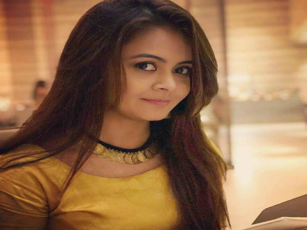 বাঙালি অভিনেত্রী আটক