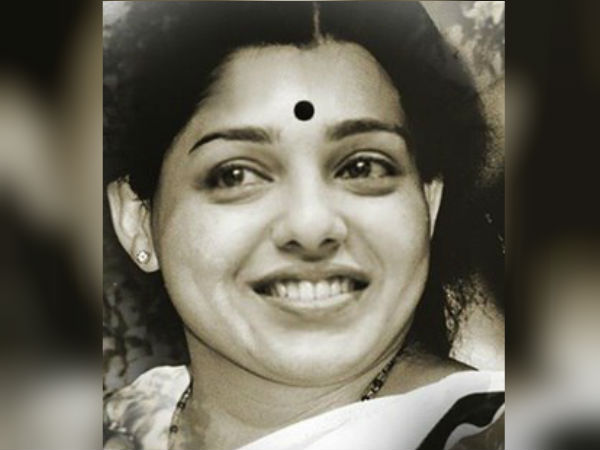 জয়ললিতার বায়োপিকে নাম ভূমিকায় কোন নায়িকা! দেখে নিন ফার্স্টলুক জয়ললিতার বায়োপিকে নাম ভূমিকায় কোন নায়িকা! দেখে নিন ফার্স্টলুক