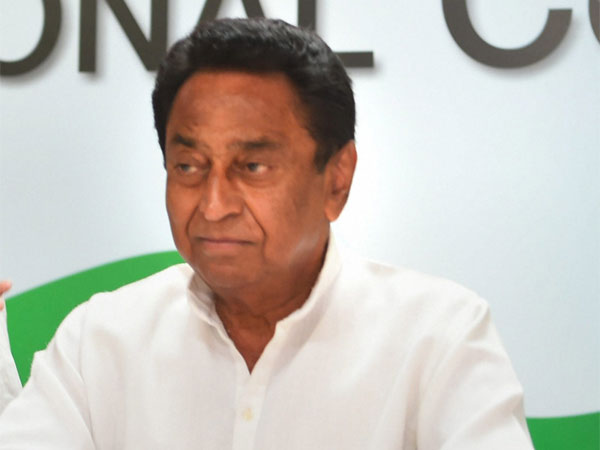 কংগ্রেস শাসিত রাজ্যে আধ্যাত্মিক মন্ত্রক! নির্বাচনের আগে কোন পথে রাহুল ব্রিগেড কংগ্রেস শাসিত রাজ্যে আধ্যাত্মিক মন্ত্রক! নির্বাচনের আগে কোন পথে রাহুল ব্রিগেড