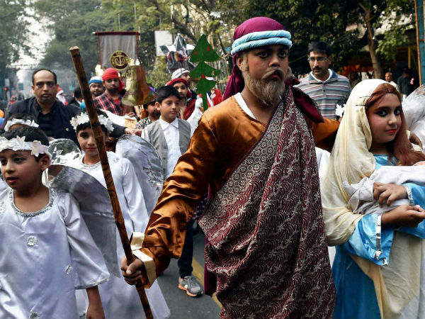 বড়দিনের আমেজে ভাসা শহর কলকাতা ভুগল অন্য এক যাতনায় বড়দিনের আমেজে ভাসা শহর কলকাতা ভুগল অন্য এক যাতনায়