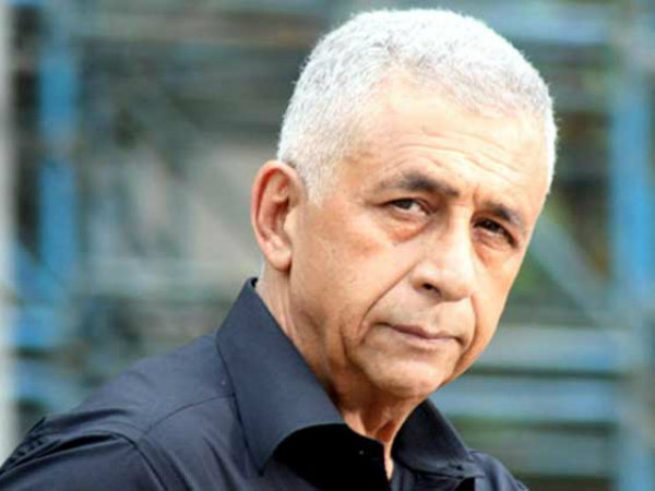 বিতর্ক