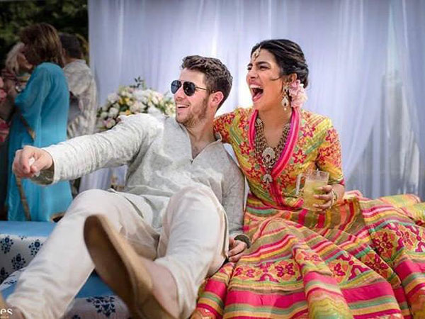 মেহেন্দির রঙে রাঙিন প্রিয়াঙ্কা-নিক !