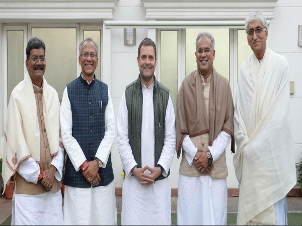 তিন দিনের তিন ছবি, রাহুল-এর টুইট এখন আলোচনায় তিন দিনের তিন ছবি, রাহুল-এর টুইট এখন আলোচনায়