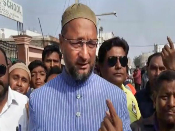 ওয়াইসি টিআরএসের সমর্থনে প্রচার করেছেন