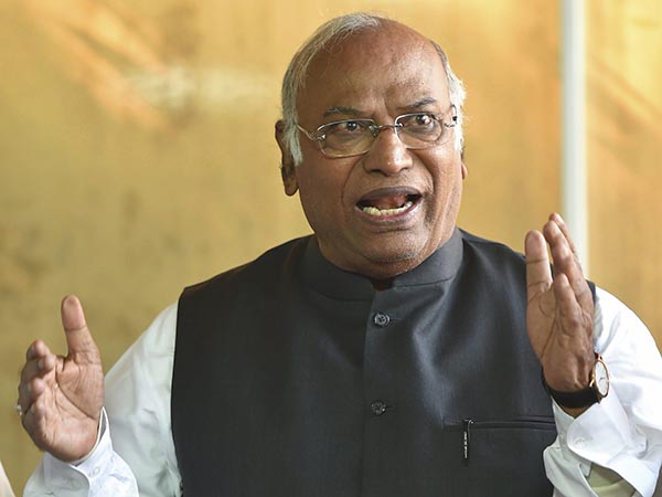 মল্লিকার্জুন খাড়গে