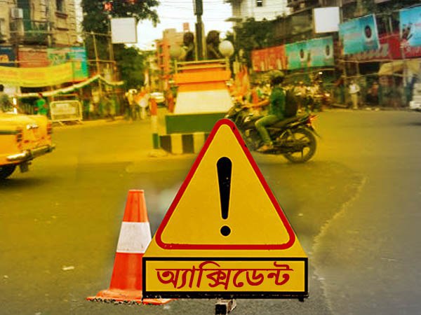 ব্রিগেড মুখী গাড়ির ধাক্কা! গুরুতর আহত গোয়েন্দা প্রধান ব্রিগেড মুখী গাড়ির ধাক্কা! গুরুতর আহত গোয়েন্দা প্রধান