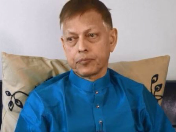 শতাব্দির সেরা সেতার বাদক বুধাদিত্য পেলেন পদ্মভূষণ সম্মান শতাব্দির সেরা সেতার বাদক বুধাদিত্য পেলেন পদ্মভূষণ সম্মান