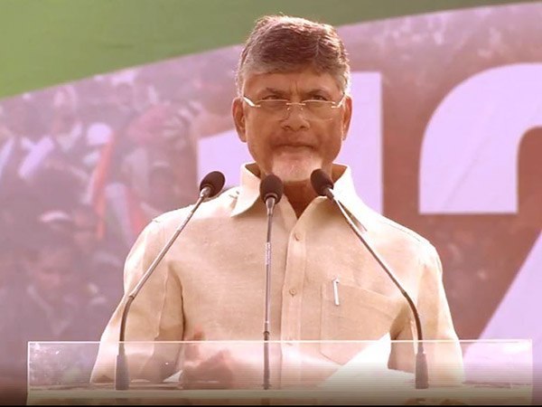 ইভিএম জালিয়াতি করেও ক্ষমতায় আসতে পারবেন না মোদী, ব্রিগেড থেকে তোপ চন্দ্রবাবুর ইভিএম জালিয়াতি করেও ক্ষমতায় আসতে পারবেন না মোদী, ব্রিগেড থেকে তোপ চন্দ্রবাবুর
