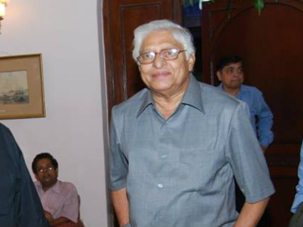 অসুস্থ হয়ে হাসপাতালে চুনী গোস্বামী, খোঁজ নিলেন মুখ্যমন্ত্রী অসুস্থ হয়ে হাসপাতালে চুনী গোস্বামী, খোঁজ নিলেন মুখ্যমন্ত্রী
