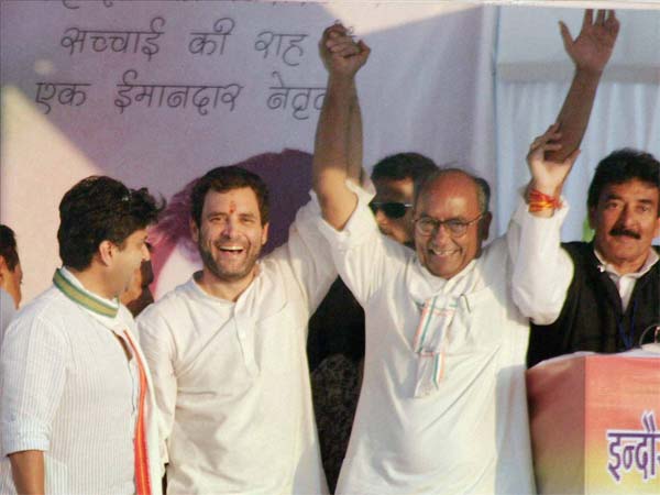 কংগ্রেস এগিয়েছে