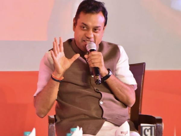 'প্রকাশ্যে হিংসা'