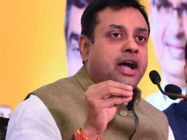 'গণতন্ত্র বিশ্বাসী এডিএম-কে কেন বদলি'