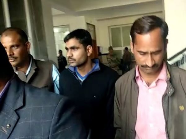 নজরদারিতে ধৃত জওয়ান