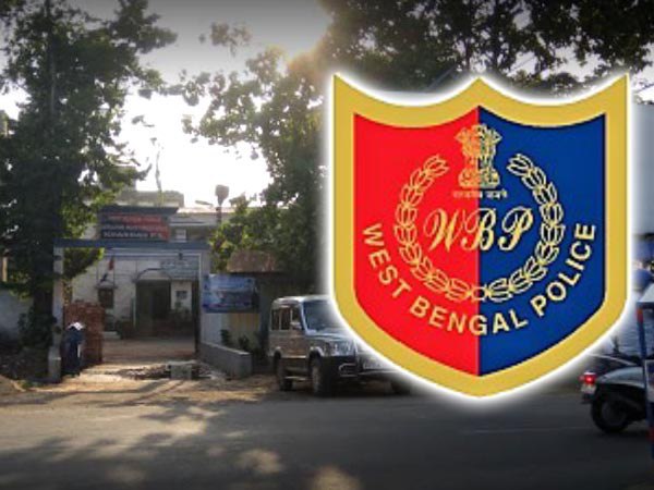 ছেলেকে টিউশনে দিয়ে ফিরছিলেন! এরপর বাড়ির কাছে পিছন থেকে টান, তারপর... ছেলেকে টিউশনে দিয়ে ফিরছিলেন! এরপর বাড়ির কাছে পিছন থেকে টান, তারপর...