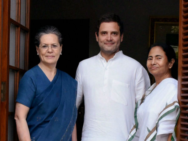 পছন্দের তালিকায় রাহুলের অনেক দূরে মমতা