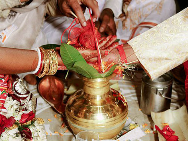 স্বামী-বড় জায়ের মধ্যে সম্পর্ক