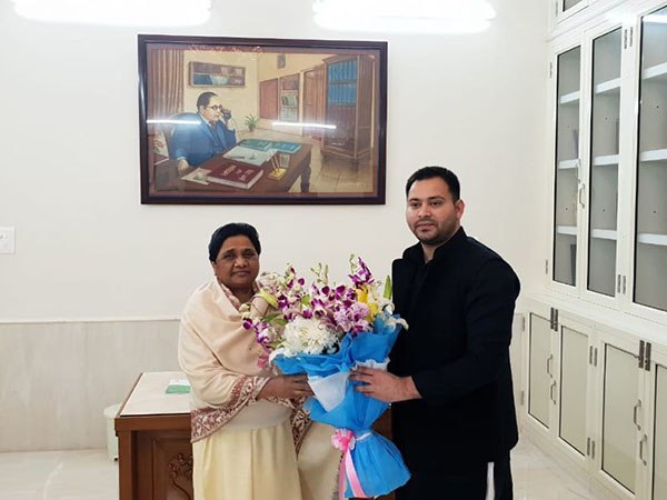 মায়াবতী-অখিলেশের জোটকে স্বাগত