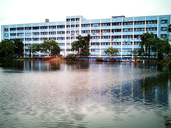 কুকুর-নিধনের নারকীয় কাণ্ড ঘটিয়ে পুলিশের জালে দুই ছাত্রী, নিন্দার ঝড় সব মহলে কুকুর-নিধনের নারকীয় কাণ্ড ঘটিয়ে পুলিশের জালে দুই ছাত্রী, নিন্দার ঝড় সব মহলে