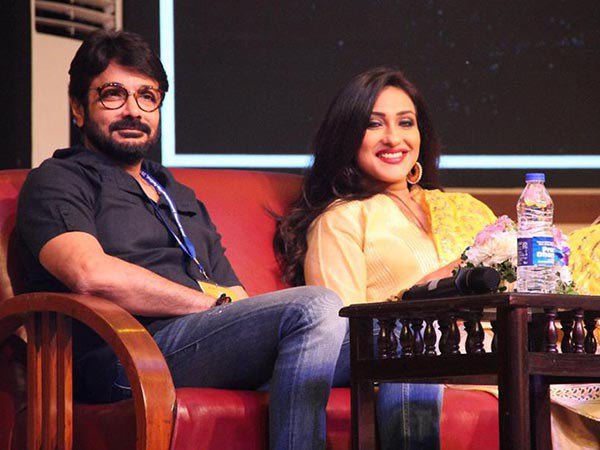 ফের স্ক্রিনে আসছেন প্রসেনজিৎ-ঋতুপর্ণা ! ব্লকবাস্টার জুটি ফিরছে নতুন ধারার ছবিতে ফের স্ক্রিনে আসছেন প্রসেনজিৎ-ঋতুপর্ণা ! ব্লকবাস্টার জুটি ফিরছে নতুন ধারার ছবিতে