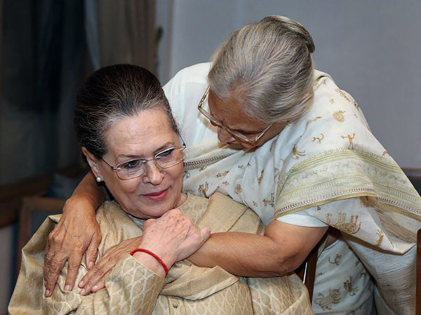 অসুস্থ ম্যাকেনের জায়গায় ৮০ বছরের শীলা অসুস্থ ম্যাকেনের জায়গায় ৮০ বছরের শীলা