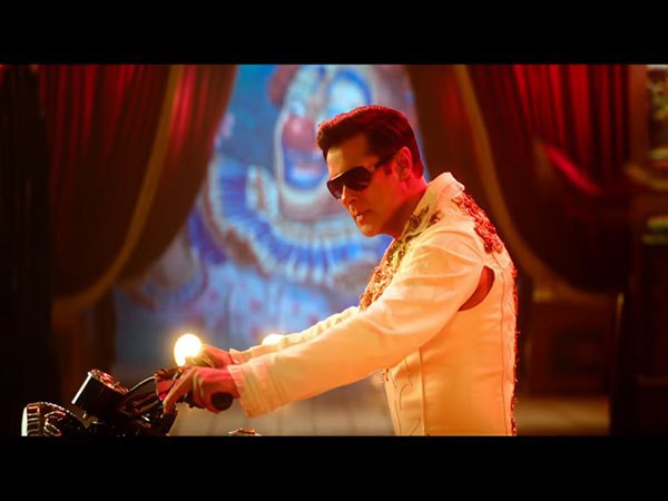 ভারতের সঙ্গে জাতি, ধর্ম , জুড়ে দেশের মান কম করা যাবে না! সলমনের ভিডিও তাক লাগাবে ভারতের সঙ্গে জাতি, ধর্ম , জুড়ে দেশের মান কম করা যাবে না! সলমনের ভিডিও তাক লাগাবে