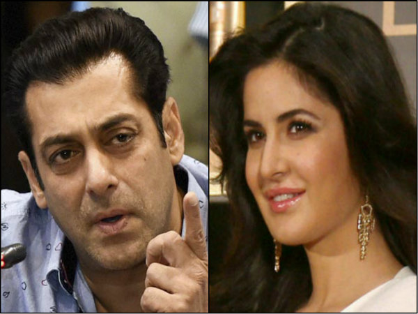 সলমনের সামনেই ক্যাটরিনাকে প্রোপেজ বলি-হিরোর! ভাইজান কী করলেন দেখুন ভিডিও-য় সলমনের সামনেই ক্যাটরিনাকে প্রোপেজ বলি-হিরোর! ভাইজান কী করলেন দেখুন ভিডিও-য়
