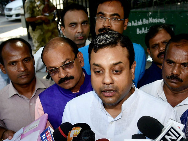 রাহুল ফেল করেছেন, তাই এন্ট্রি প্রিয়াঙ্কার, আর কী প্রতিক্রিয়া বিজেপির রাহুল ফেল করেছেন, তাই এন্ট্রি প্রিয়াঙ্কার, আর কী প্রতিক্রিয়া বিজেপির