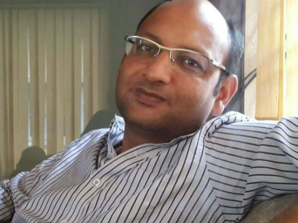সিবিআই এর হাত ধরে শ্রীকান্ত মোহতা চললেন ভুবনেশ্বর সিবিআই এর হাত ধরে শ্রীকান্ত মোহতা চললেন ভুবনেশ্বর