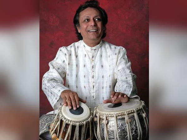 তবলা বাদক থেকে প্রকৃত শিক্ষক হয়ে ওঠা স্বপন চৌধুরীকে পদ্ম সম্মান তবলা বাদক থেকে প্রকৃত শিক্ষক হয়ে ওঠা স্বপন চৌধুরীকে পদ্ম সম্মান
