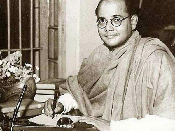 নেতাজির জন্মদিনে পিঁয়াজিদের আক্রমণ! চাঞ্চল্য রাজনৈতিক মহলে নেতাজির জন্মদিনে পিঁয়াজিদের আক্রমণ! চাঞ্চল্য রাজনৈতিক মহলে