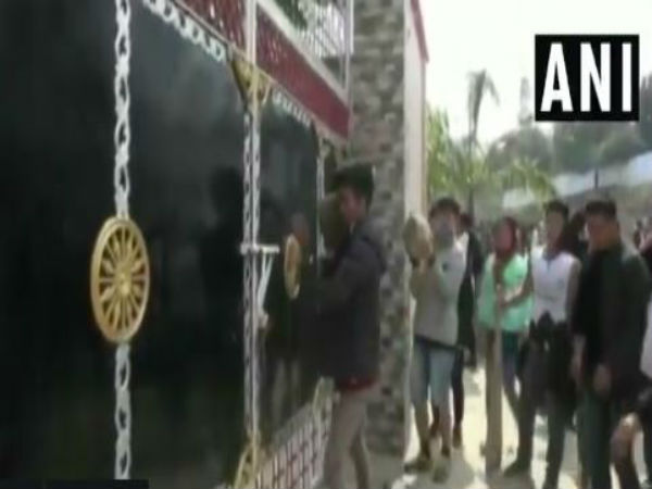 বাসিন্দা-বিরোধে অগ্নিগর্ভ ইটানগর! সেনাবাহিনীর ফ্ল্যাগ মার্চ বাসিন্দা-বিরোধে অগ্নিগর্ভ ইটানগর! সেনাবাহিনীর ফ্ল্যাগ মার্চ