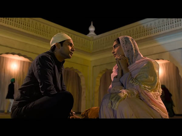 সমকাম প্রেম নিয়ে ছবি দর্শকদের কেমন লাগল! সোনমের ছবির বক্স অফিস রিপোর্ট কী সমকাম প্রেম নিয়ে ছবি দর্শকদের কেমন লাগল! সোনমের ছবির বক্স অফিস রিপোর্ট কী